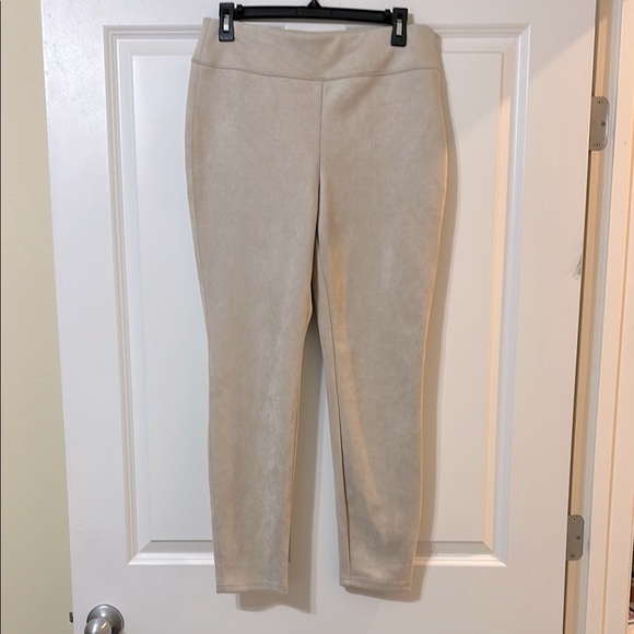 Magaschoni Beige Faux‎ Suede Soft Ankle Cropped Pants, Women’s Medium - Picture 1 of 9